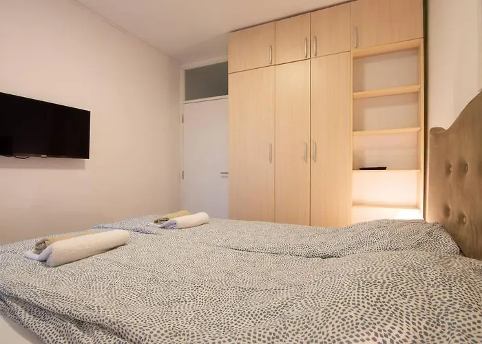 Sava Centar-Arena, Apartman Ema